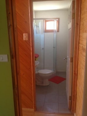 Cottage, 2 Bedrooms | Bathroom