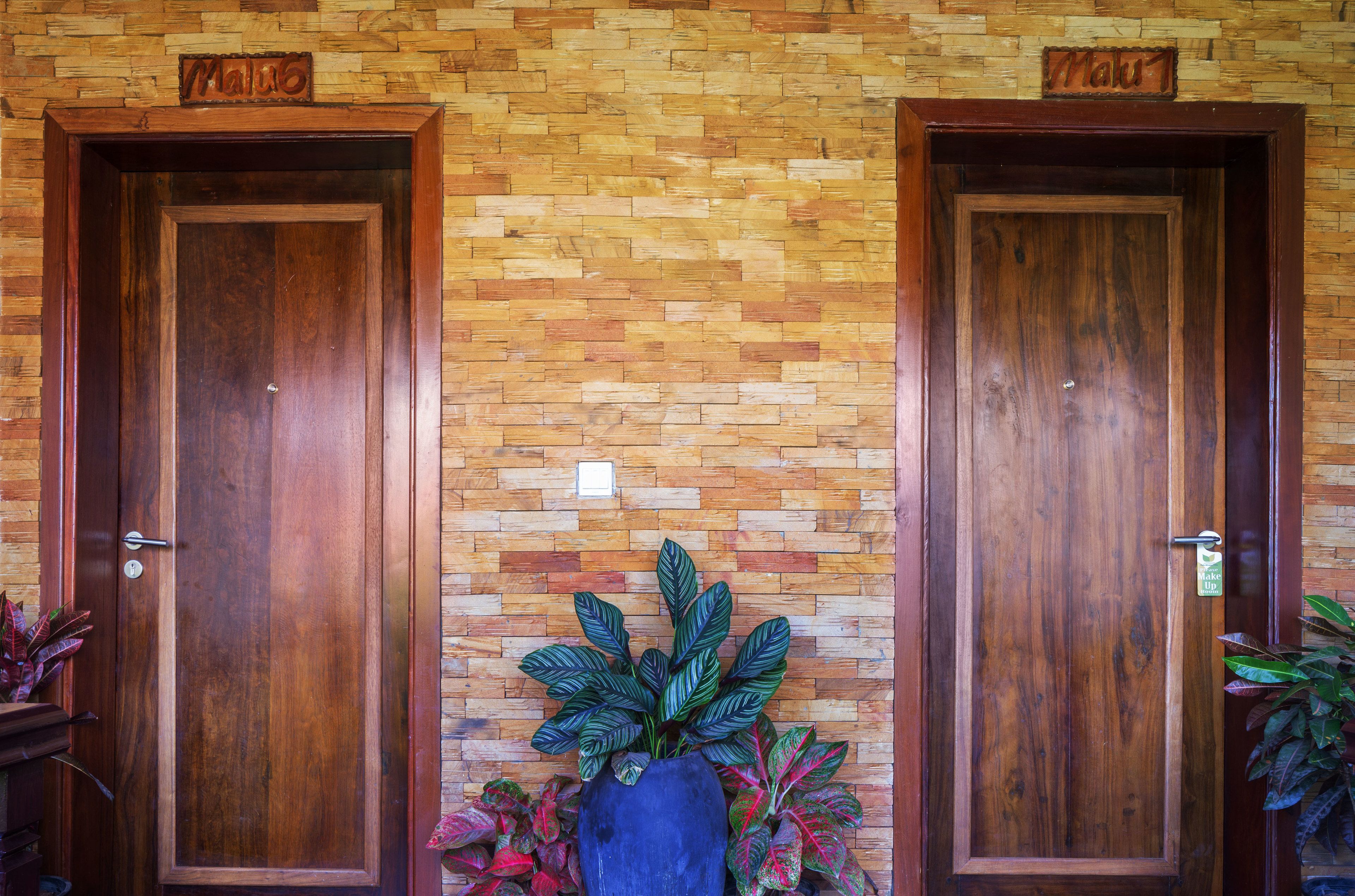 couples treatment room(s), body treatments, hydrotherapy, aromatherapy