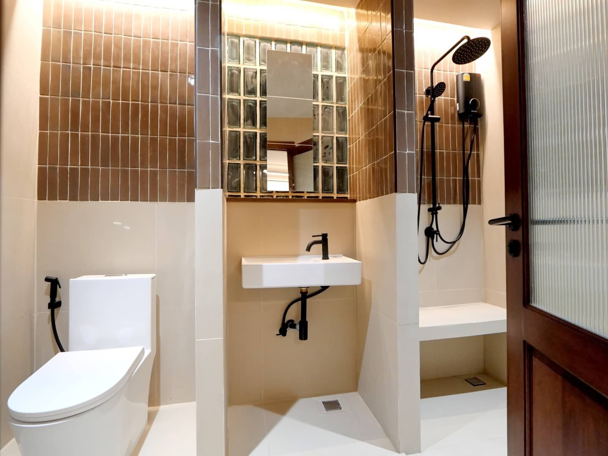 river view boutique double room | bathroom | shower, rainfall showerhead, free toiletries, hair dryer