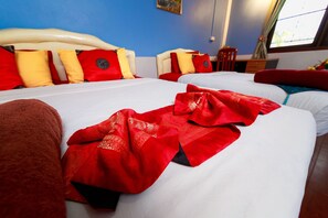 Family | In-room safe, desk, free WiFi - Green Hostel (Ayutthaya)