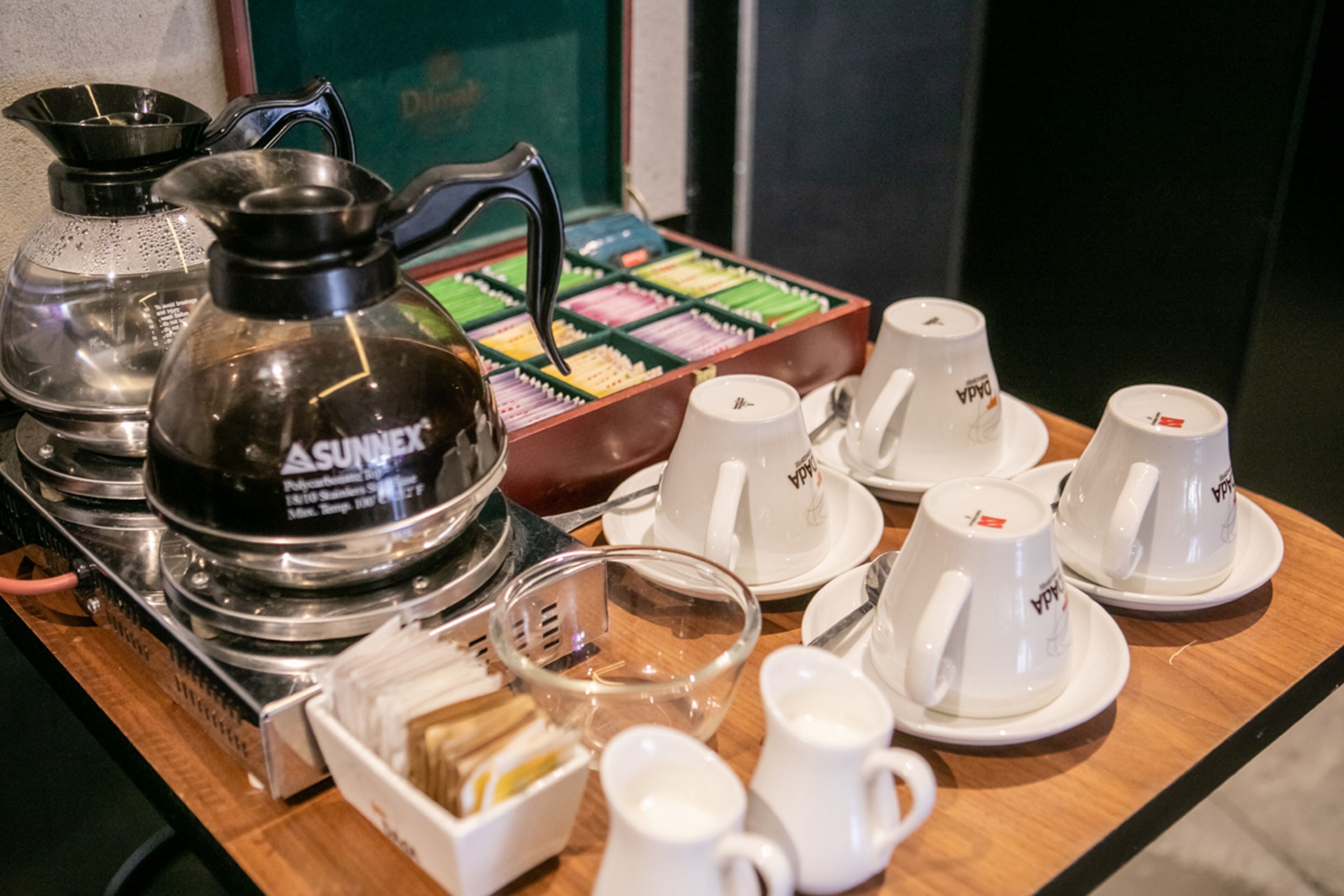 daily buffet breakfast (usd 25 per person)