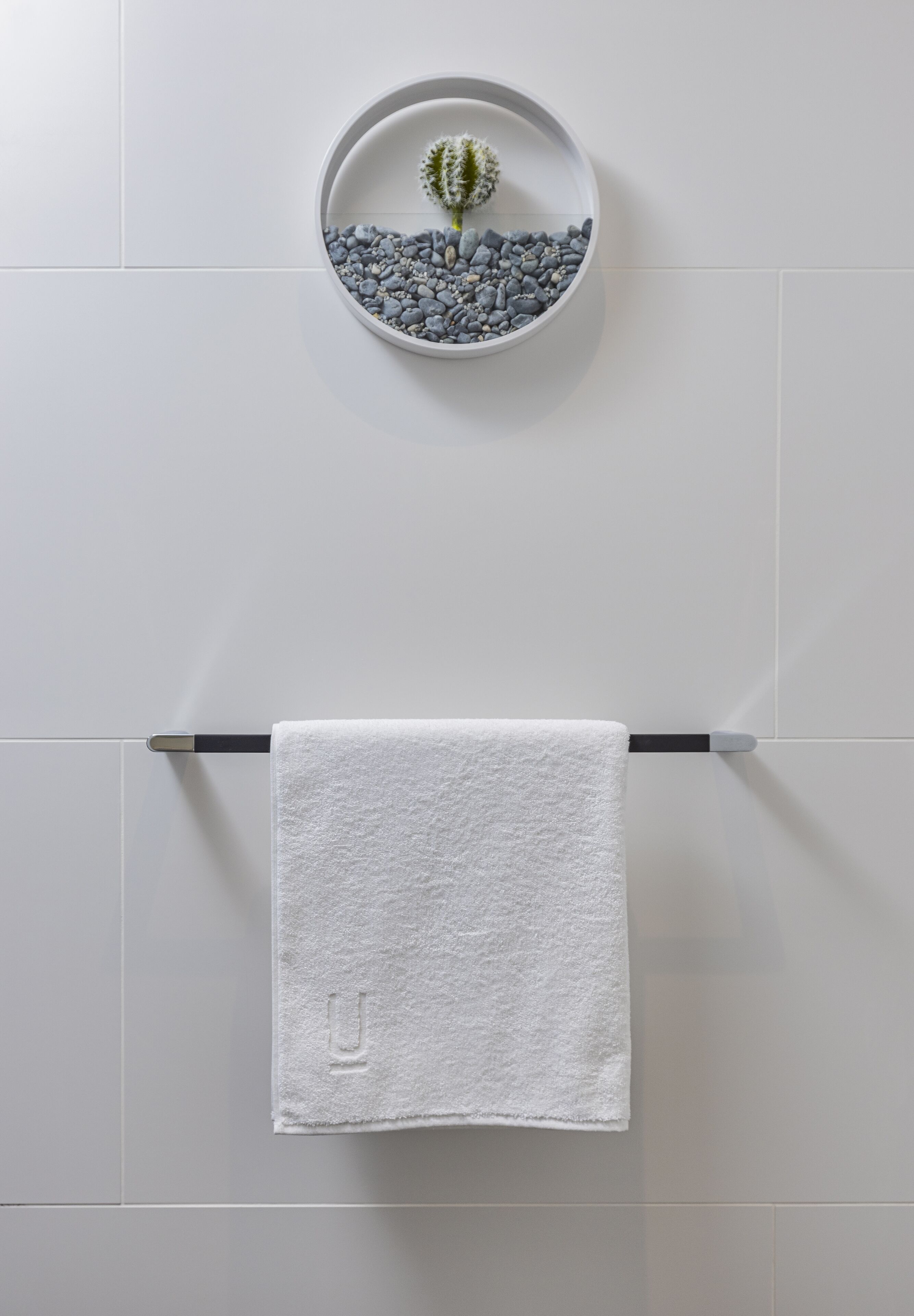 executive room | bathroom | shower, free toiletries, hair dryer, bathrobes