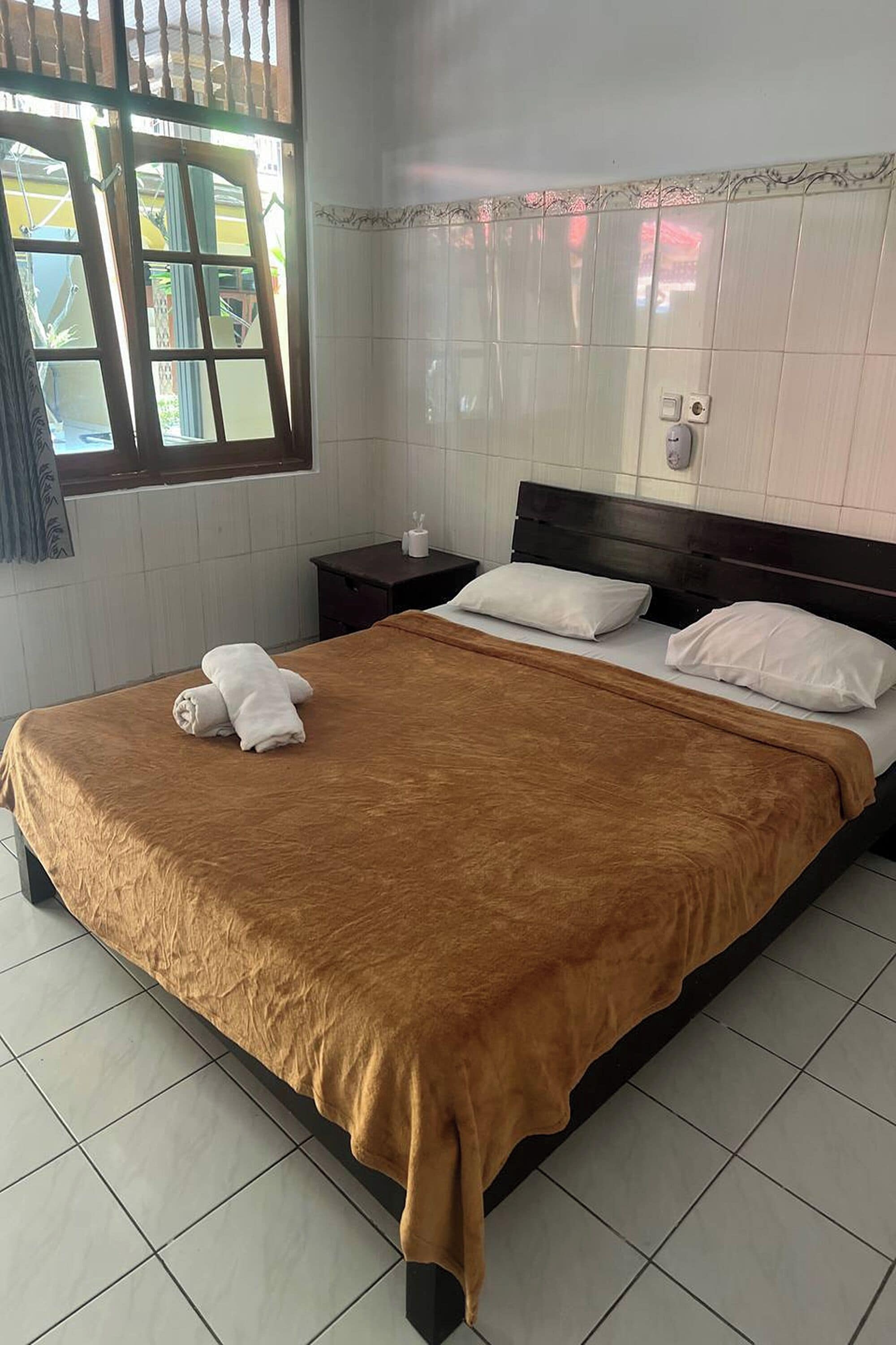 Room with Fan | In-room safe, free WiFi, bed sheets