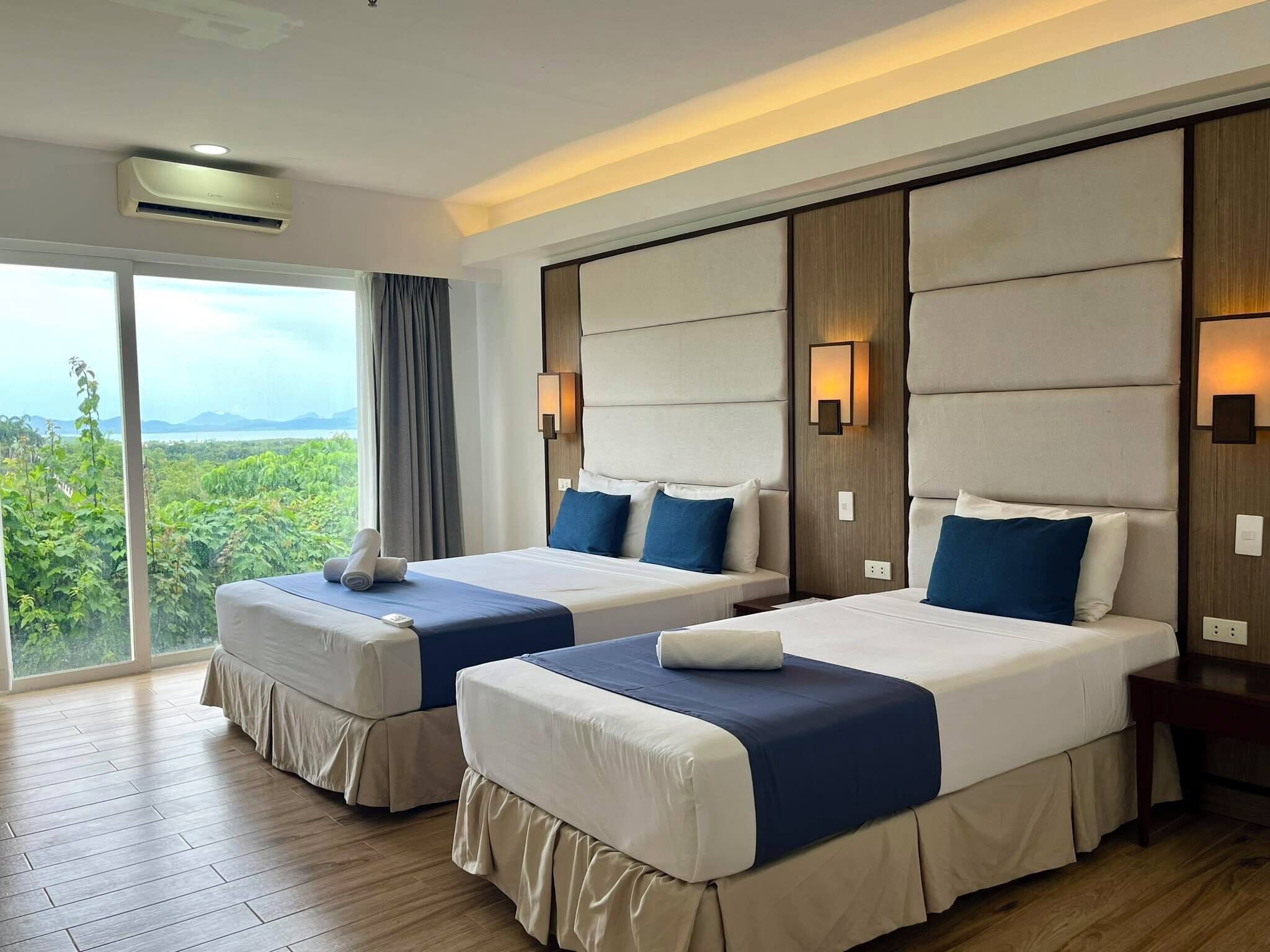 Phòng 2 giường đơn Deluxe, 2 giường đơn, ban công | Minibar, két bảo mật tại phòng, bàn, phòng cách âm 