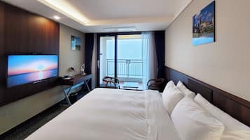 Desk, laptop workspace, blackout drapes, free WiFi