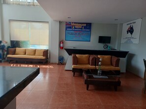 Reception - Boomerang Hotel (Angeles City)