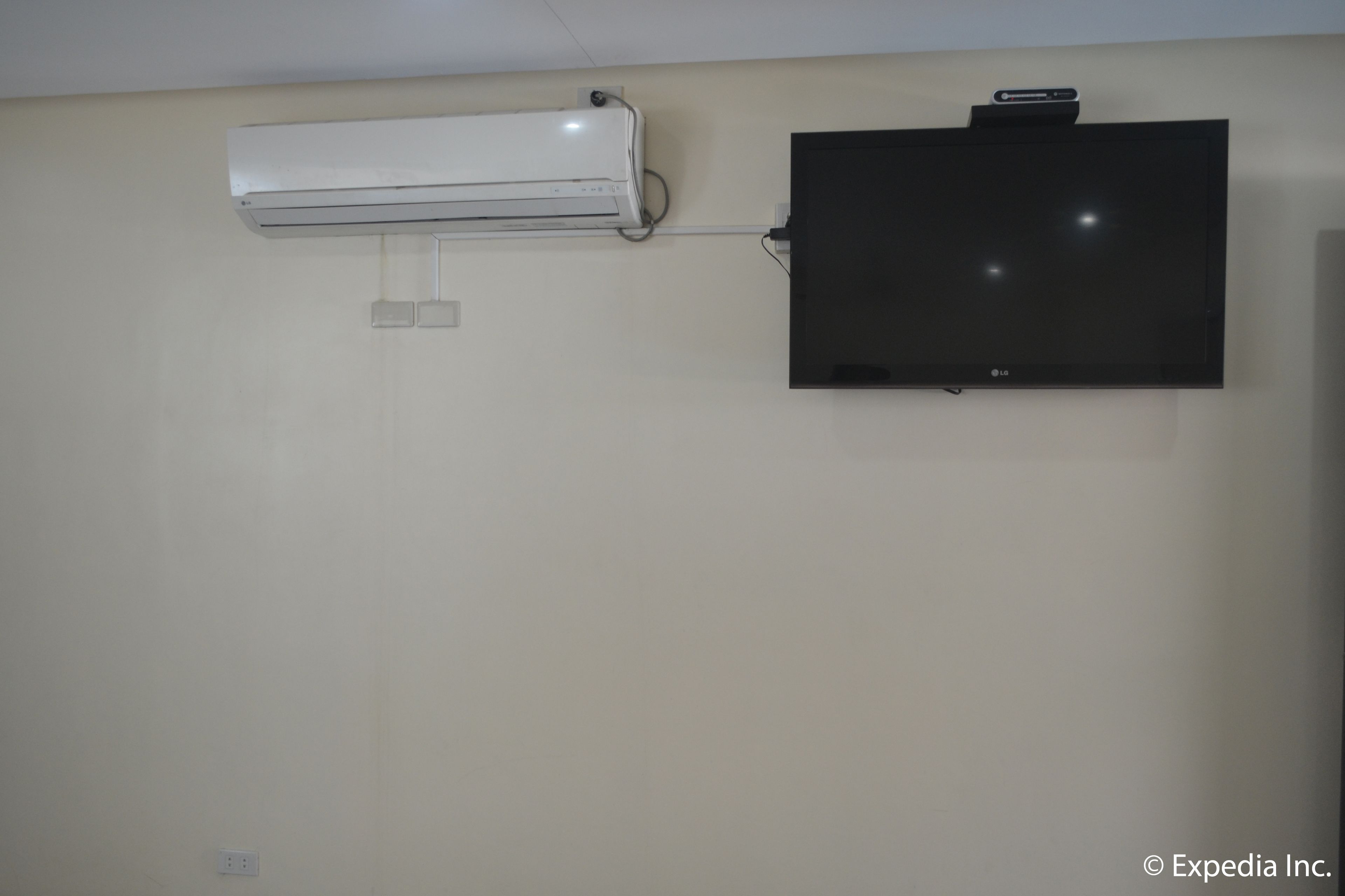 jacuzzi room | room amenity