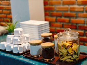 Free daily local cuisine breakfast - KYP Hotel (Fang)
