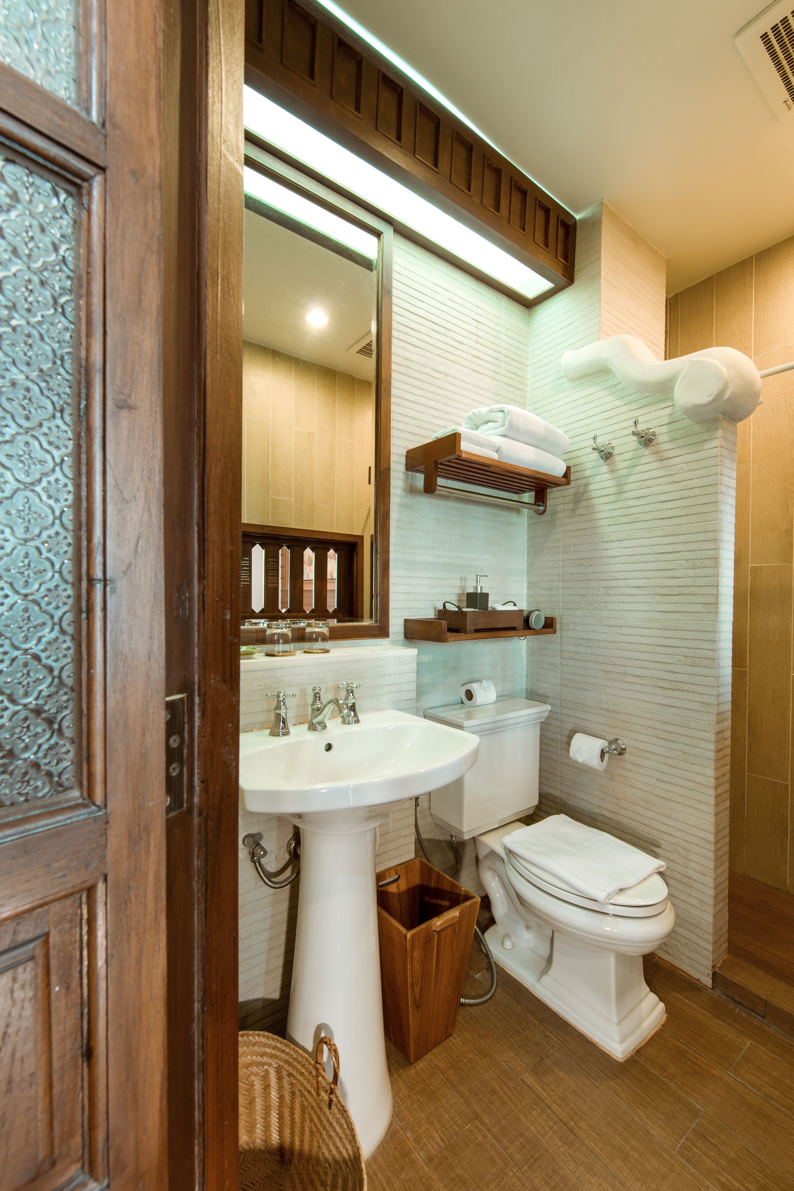 superior studio | bathroom | shower, free toiletries, hair dryer, bathrobes