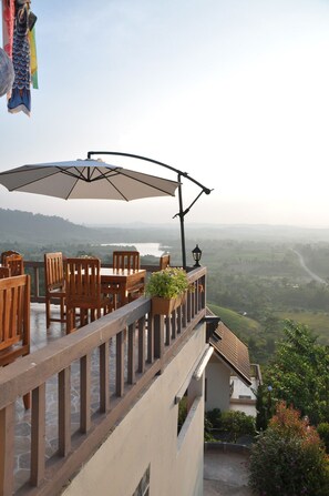 Breakfast, lunch, dinner served; Thai cuisine, garden views 