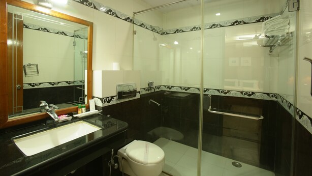 Habitación superior con 1 cama doble o 2 individuales | Baño