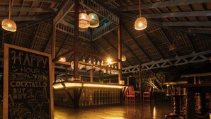 Bar (on property) - Adang Island Resort (Ko Adang)