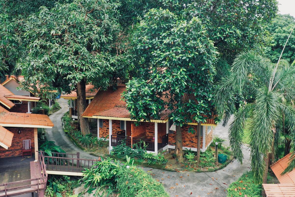 Classic Garden Bungalow | Terrace/patio