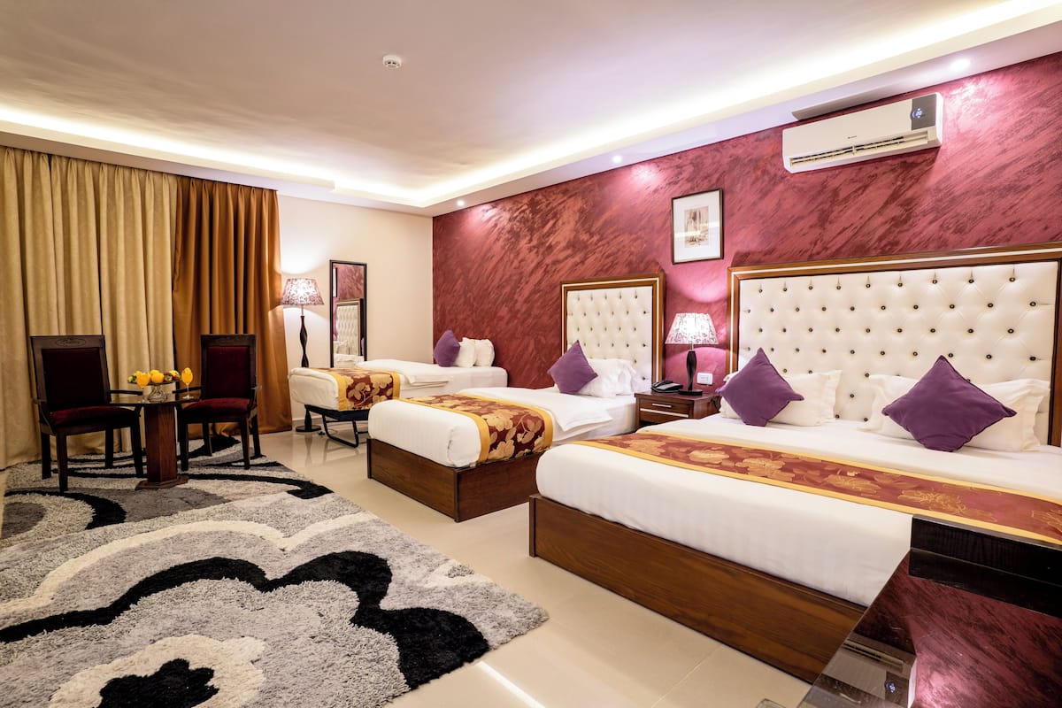 1 bedroom, free minibar, in-room safe, blackout drapes