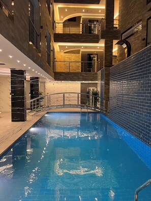 Seasonal outdoor pool, sun loungers