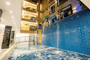 Seasonal outdoor pool, sun loungers