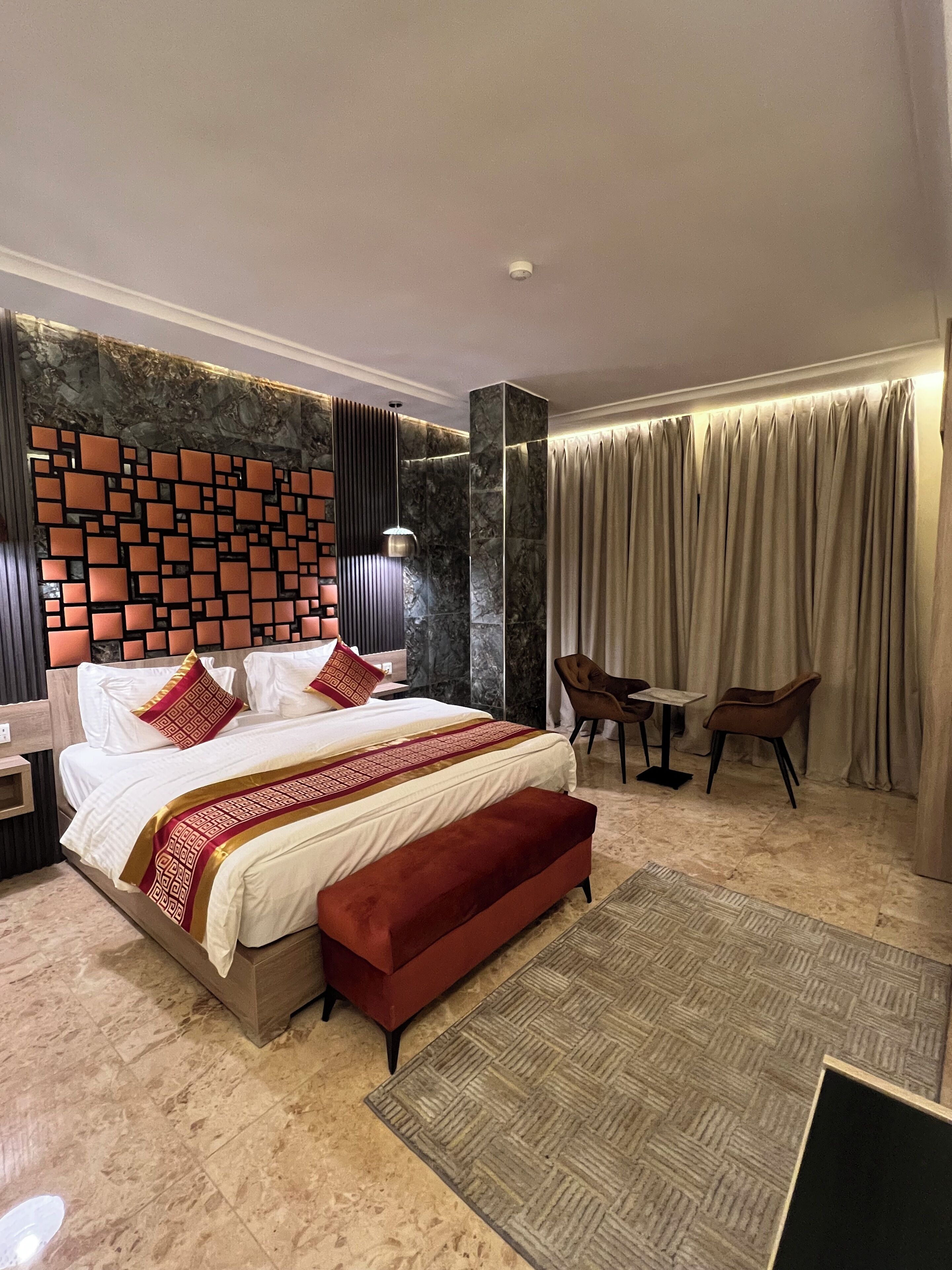 Double or Twin Room | 1 室のベッドルーム、ミニバー (無料)、セーフティボックス (室内)、遮光カーテン