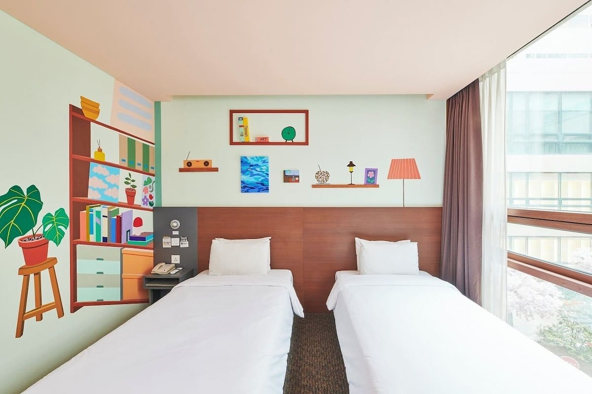 DIVE IN YURINA ART STAY SEOUL 2 / TWIN | 1 quarto, cofres nos quartos, cortinas blackout, quartos à prova de som