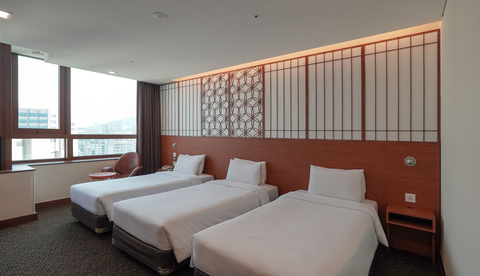 Dive In Gung Art Stay/Triple Room | In-room safe, blackout drapes, soundproofing, cribs (free)