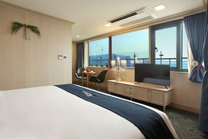 Balcony Suite | In-room safe, blackout drapes, soundproofing, free cribs/infant beds - Hotel Skypark Kingstown Dongdaemun (Seoul)