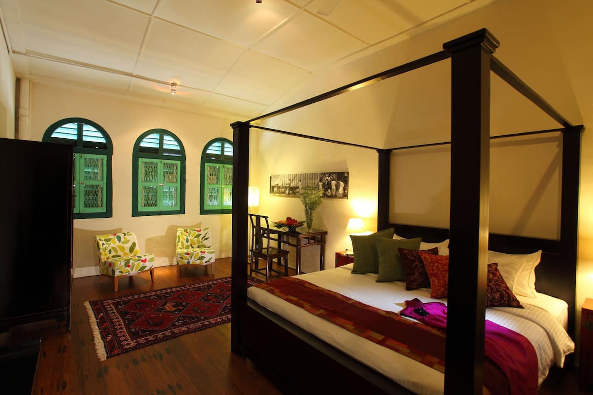 First Floor Suite | Premium bedding, minibar, in-room safe, desk