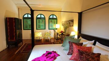 Premium bedding, minibar, in-room safe, desk