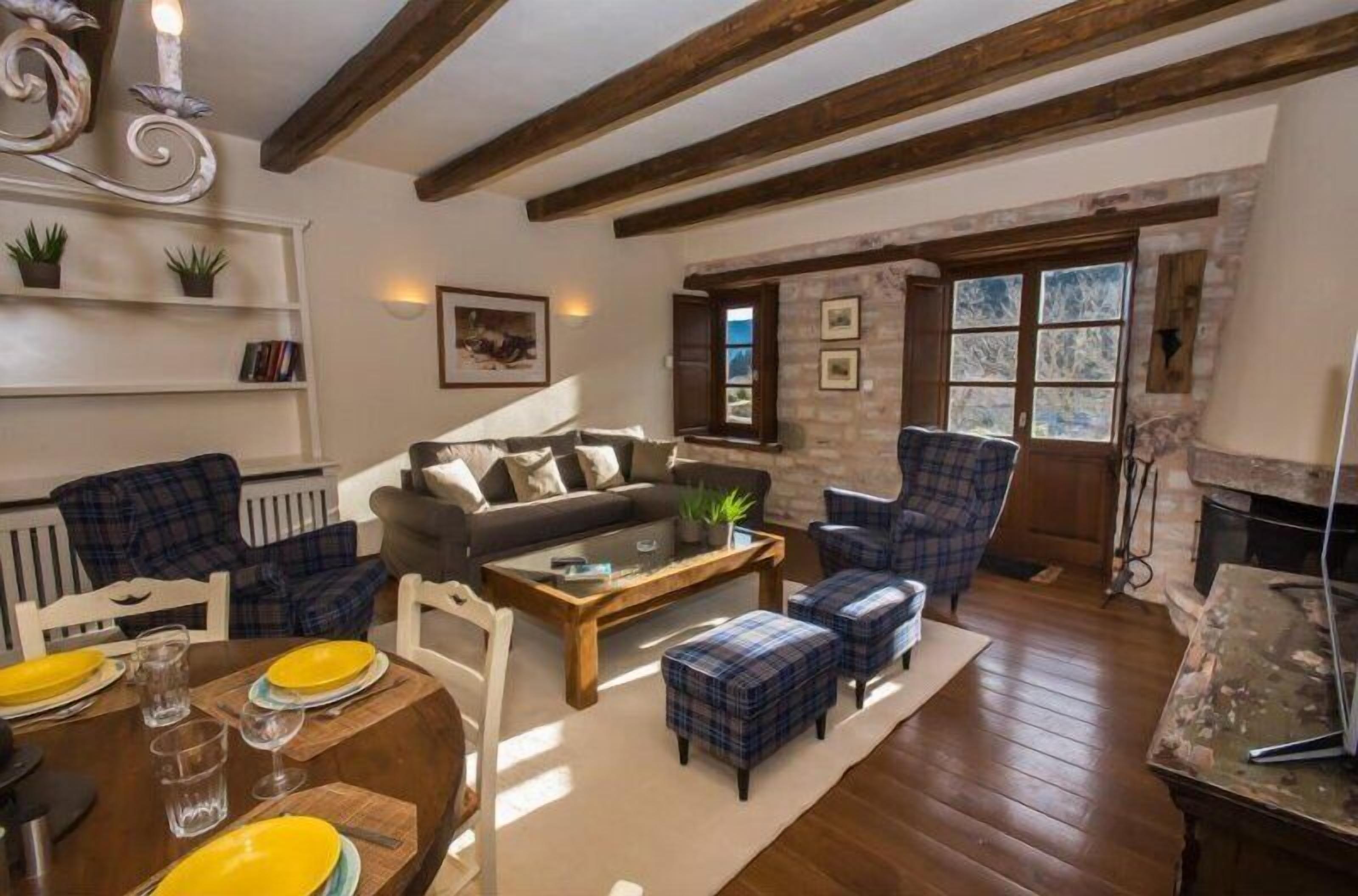 double room | living area | led tv, fireplace, dvd player