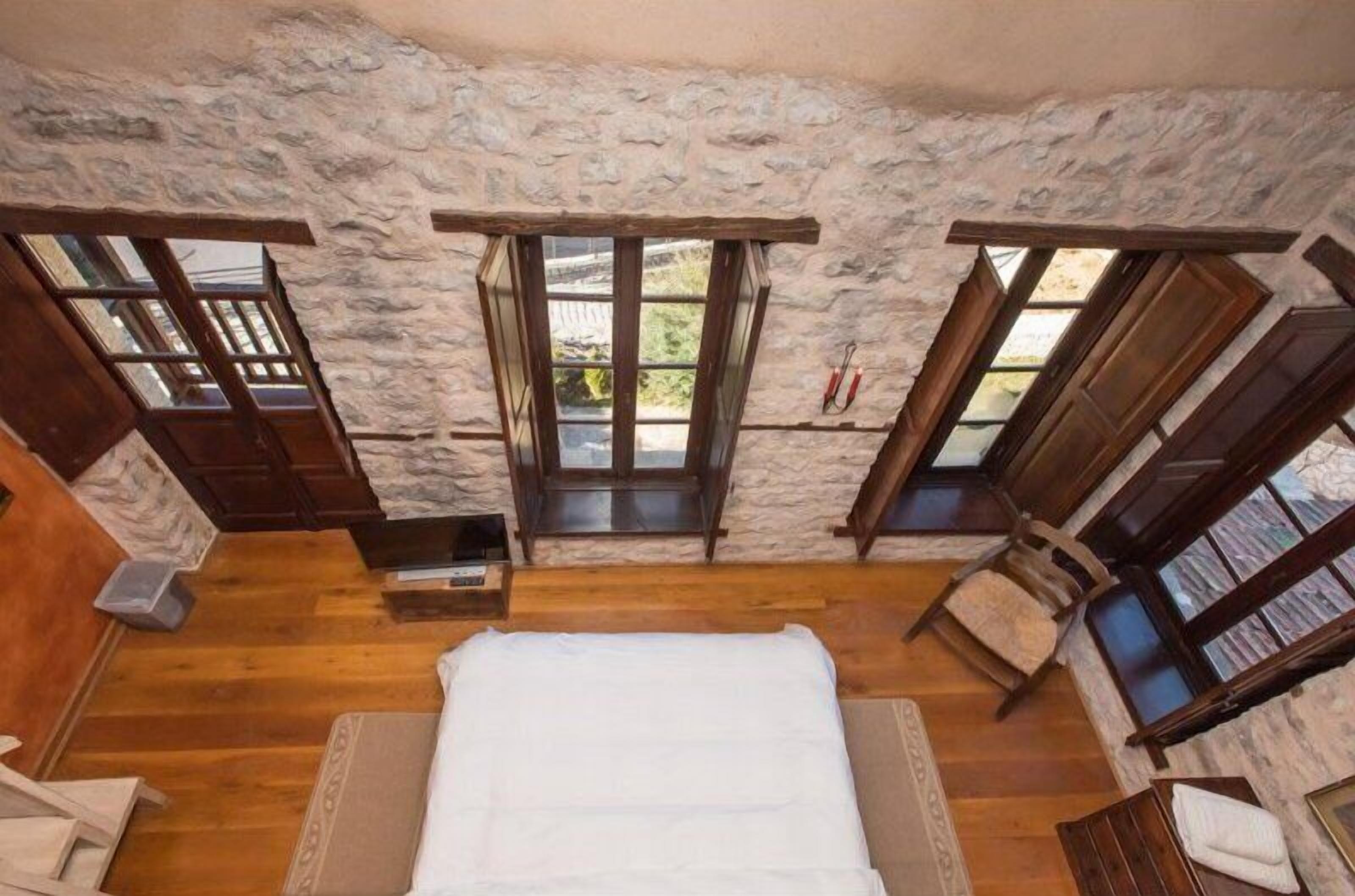 family suite | 3 bedrooms, premium bedding, soundproofing, iron/ironing board