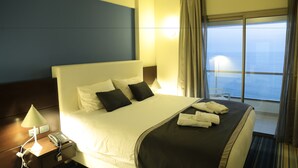 Family Penthouse, 2 Bedrooms, Ocean View, Sea Facing | Premium bedding, minibar, in-room safe, desk - Monte Mare Hotel (Ghazir)