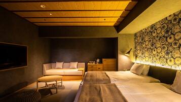 Superior Triple Room, 2 Bedrooms, Non Smoking | 1 bedroom, in-room safe, iron/ironing board, free WiFi