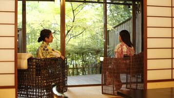 Suite Exécutive (Japanese Style, Open Air Bath) | Vue de la chambre