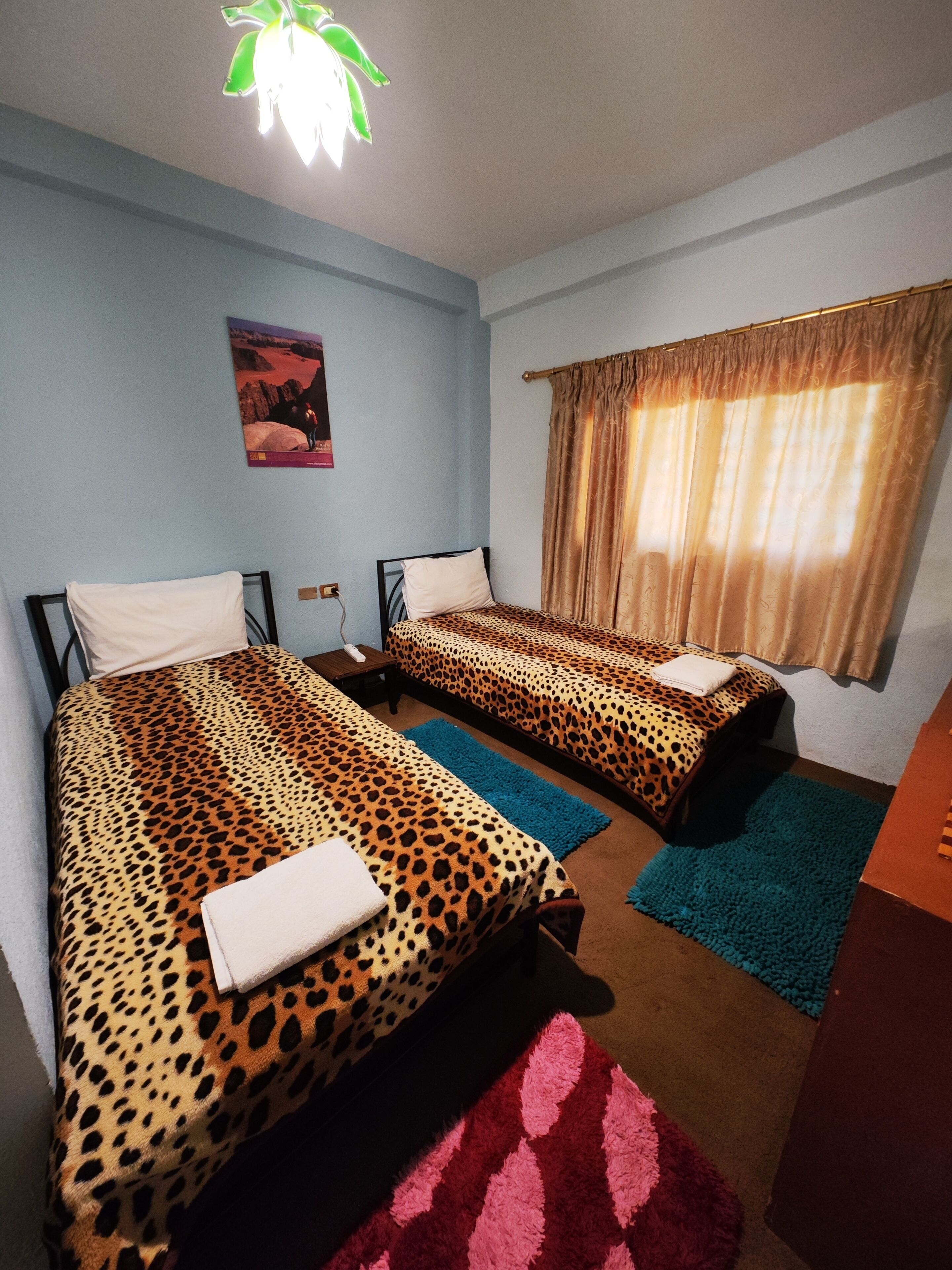 basic twin room, 2 single beds | free wifi, bed sheets
