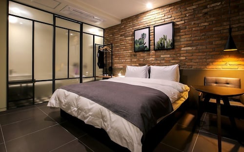 김해 브라운도트 호텔 워터파크점