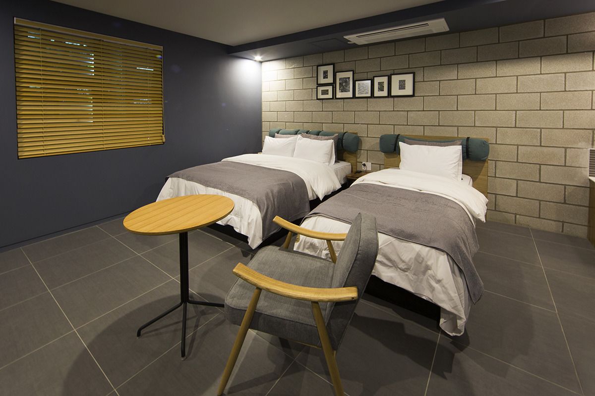 04 twin room | free wifi