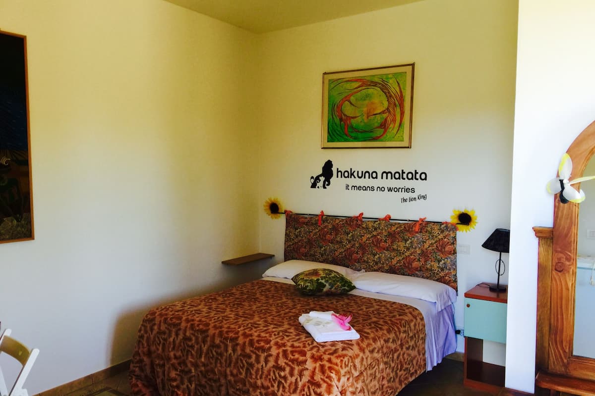 Chambre Triple Standard, 1 chambre, baignoire | 1 chambre, bureau, chambres insonorisées, Wi-Fi gratuit