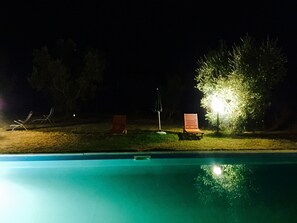 Outdoor pool, pool umbrellas, pool loungers - B&B Maremma Nel Tufo (Pitigliano)