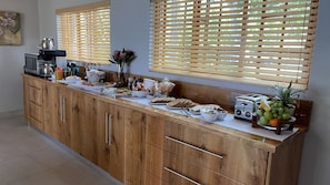 Bao gồm bữa sáng buffet