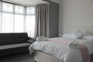 Senior Quadruple Room, 1 Bedroom, Shared Bathroom | Desk, free WiFi