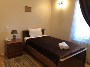 Standard Single Room, 1 Large Twin Bed, Non Smoking | Minibar, in-room safe, desk, iron/ironing board - Swan Hotel (Baku)