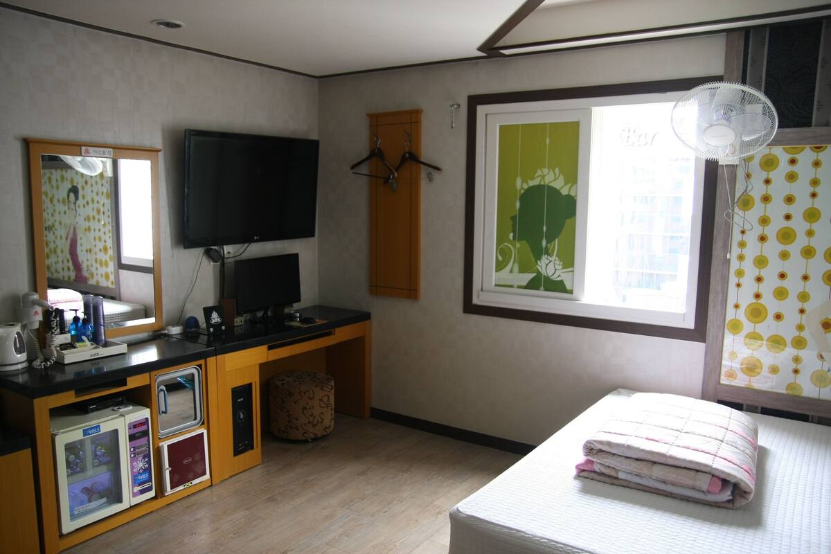 Standard Double Room | Room amenity