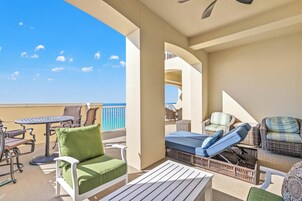Condo, 4 quartos, vista para o oceano (1-2104) | Sacada