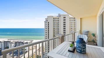 Condo, 2 Bedrooms, Sea View (2-1205) | Balkong