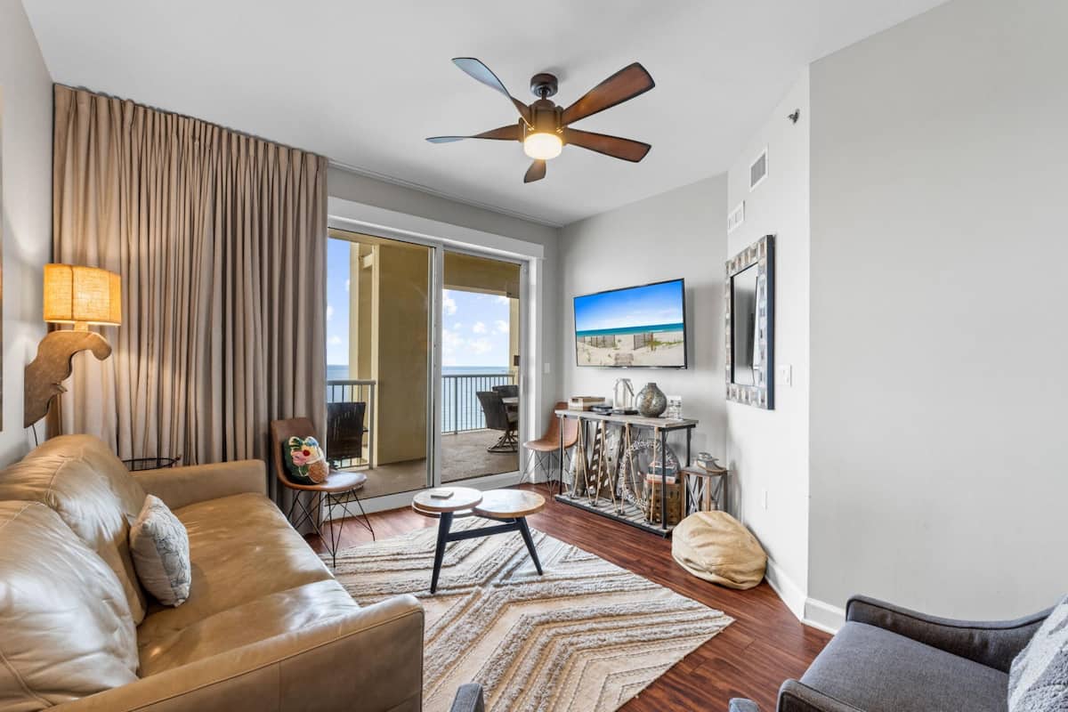 Condo, 3 Bedrooms, Ocean View (1-1709) | Living area | 40-inch LCD TV with digital channels, TV