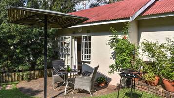 Standard Cottage (Rock Fig) | Terrace/patio
