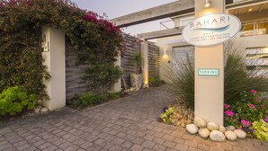 Interior entrance - Bahari Beach House (Plettenberg Bay)