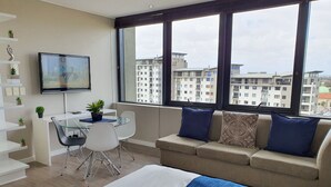 Leilighet, kanalutsikt | Oppholdsområde