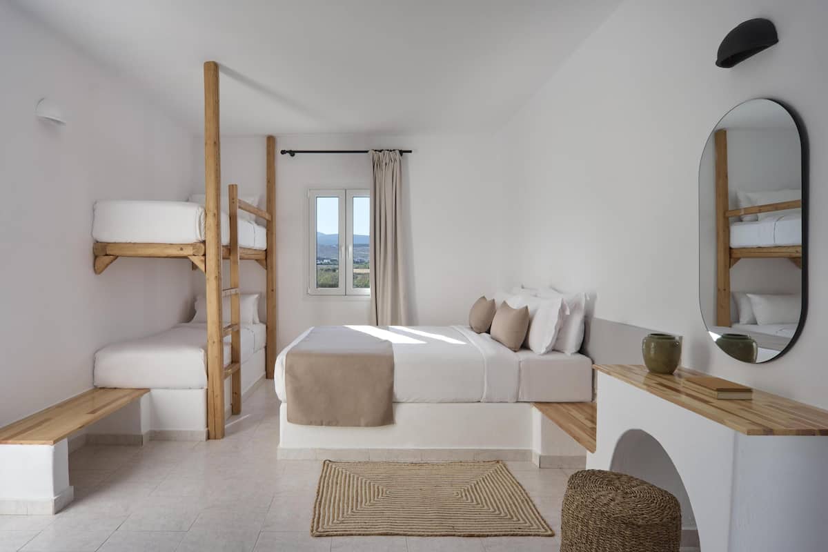 Family Room, Balcony | Free WiFi