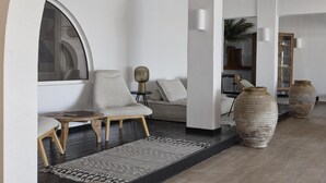 Lobby - Pounda Resort Paros, a member of Radisson Individuals (Pounta)