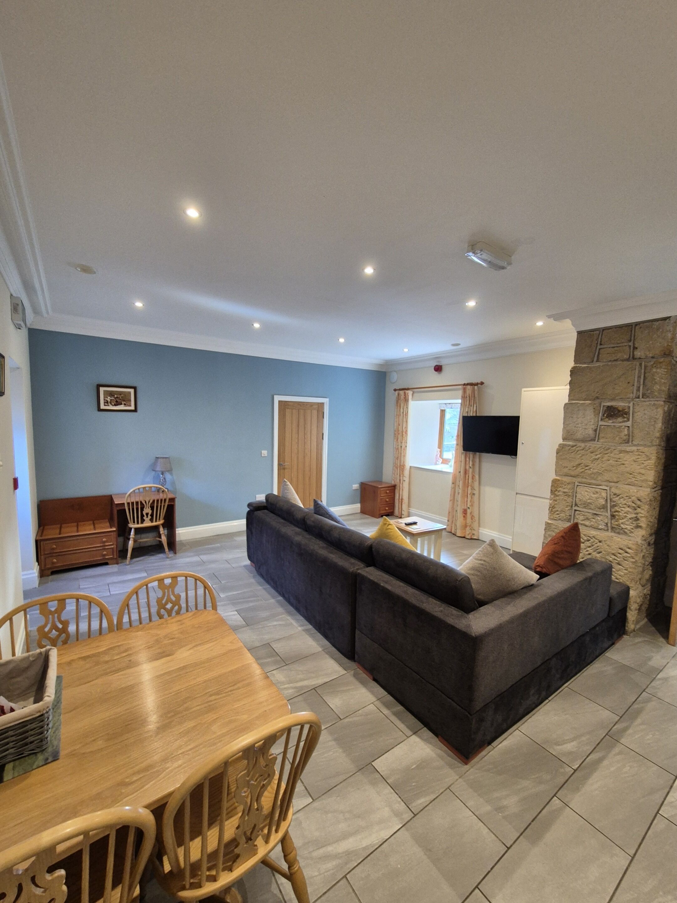 Luxury Apartment, Accessible, Ensuite (Family) | Lounge