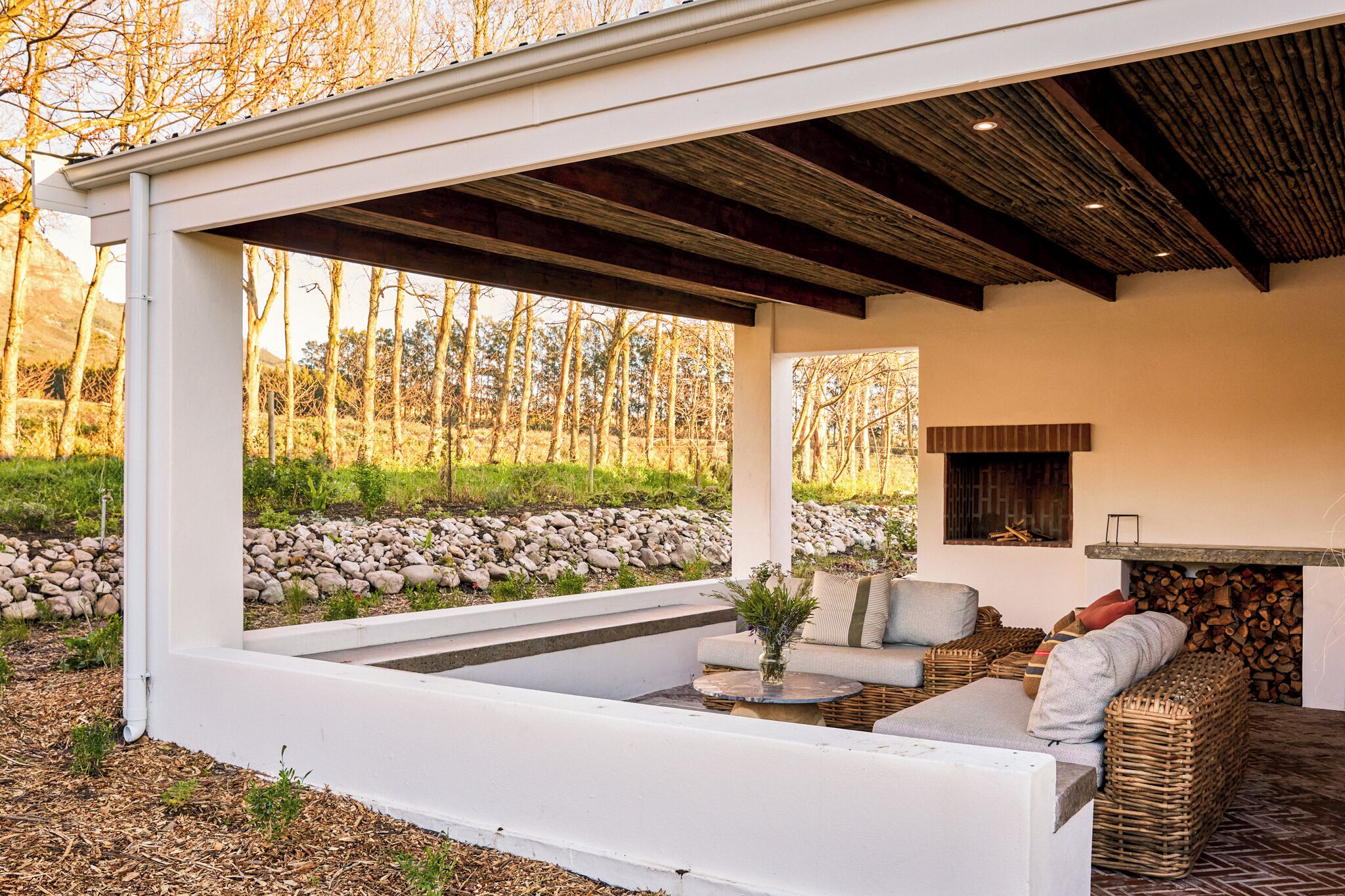 บริเวณภายนอก